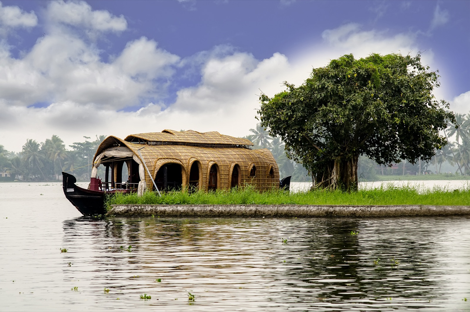 Kerala Backwaters Honeymoon